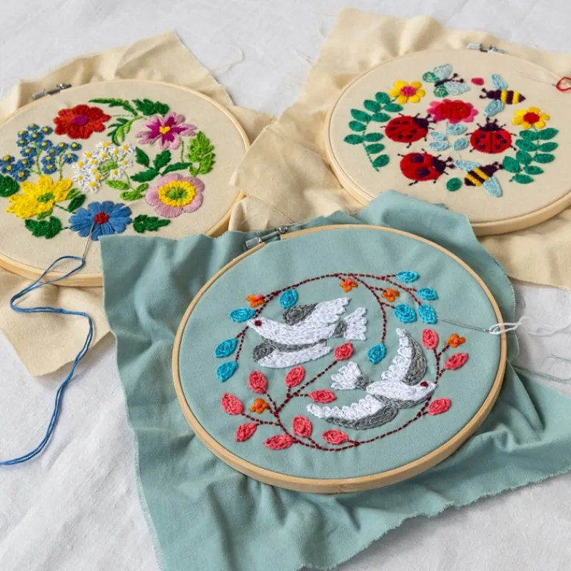 Rex London Embroidery kit - Wild Flowers Fashion