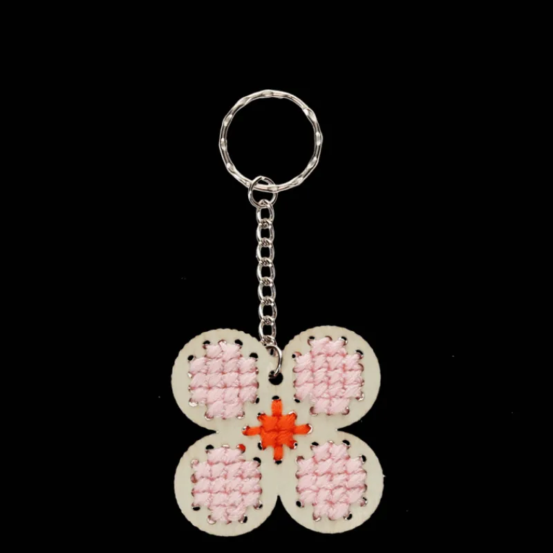 Rex London Stitch your own wooden keyring - Daisy Best